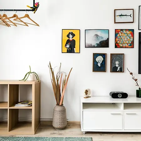 Awesome Panorama Near Old Town Center Apartment *